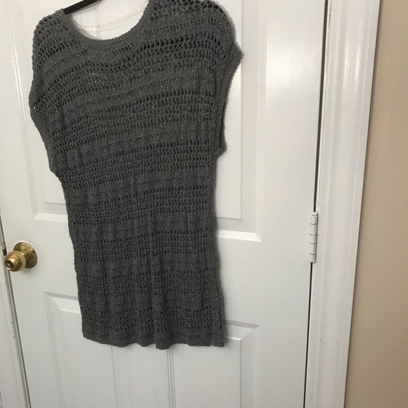 Top - Picture 4 of 4